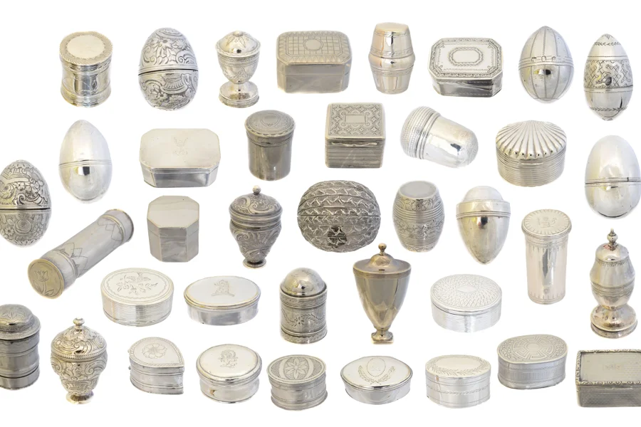 liz-2023-nutmeg graters