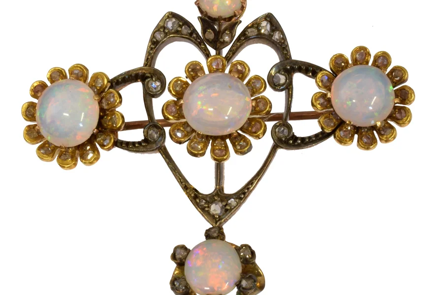 liz-2021-opal 2