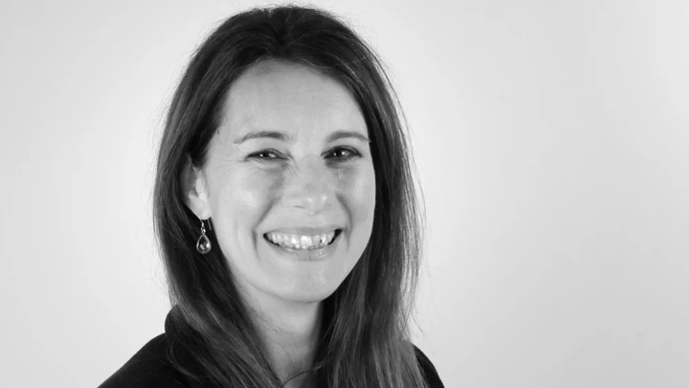 Debbie Snelson.jpg